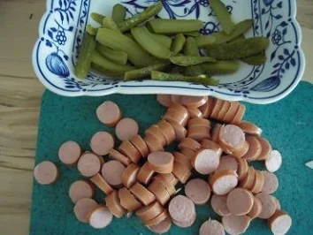 Rezept: Hot-Dog-Pizza Bild Nr. 4 Hot-Dog-Pizza - Rezept - Bild Nr. 4