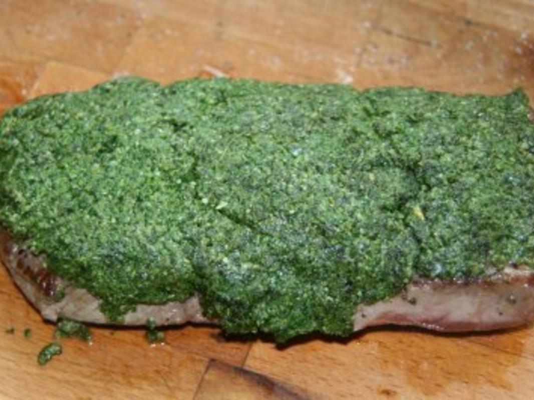 Lammlachse mit Kräuterkruste und Balsamico Rotweinsauce - einfach - von ...