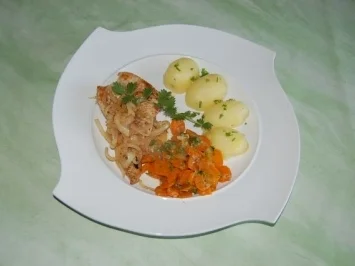 Rezept: Putensteak mit Karottengemüse und Kartoffeln Putensteak mit Karottengemüse und Kartoffeln - Rezept