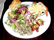 Rezept: Salatteller mit 3 Köstlichkeiten Salatteller mit 3 Köstlichkeiten - Rezept