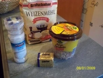 Rezept: Zwiebelbaguette Bild Nr. 2 Zwiebelbaguette - Rezept - Bild Nr. 2