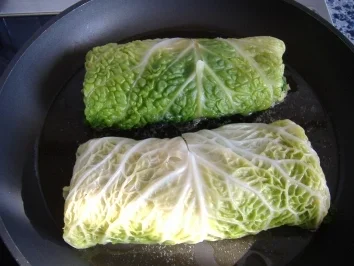 Rezept: Lachs im Wirsingblatt mit frischen Pfifferlingen und Basilikumschaum Bild Nr. 3 Lachs im Wirsingblatt mit frischen Pfifferlingen und Basilikumschaum - Rezept - Bild Nr. 3