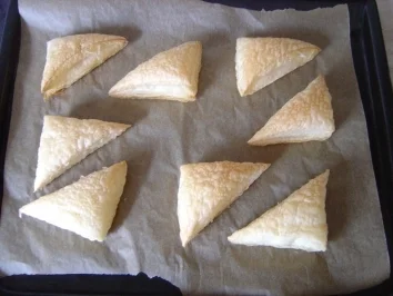 Rezept: Himmlische Erdbeer-Flügelchen Bild Nr. 5 Himmlische Erdbeer-Flügelchen - Rezept - Bild Nr. 5