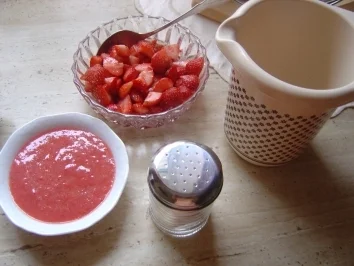 Rezept: Himmlische Erdbeer-Flügelchen Bild Nr. 6 Himmlische Erdbeer-Flügelchen - Rezept - Bild Nr. 6