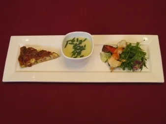 Rezept: Potage parisienne, Quiche Lorraine, Salade verte a l´huile de basilic Potage parisienne, Quiche Lorraine, Salade verte a l´huile de basilic - Rezept