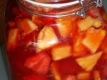 Erdbeer-Ananas-Rumtopf - Rezept