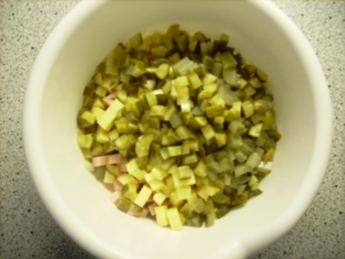 Wurstsalat mit Butterkäse - Rezept - Bild Nr. 5