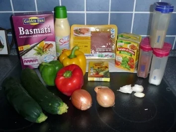 Rezept: Pute trifft Paprika & Zucchini Bild Nr. 2 Pute trifft Paprika & Zucchini - Rezept - Bild Nr. 2