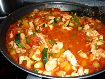 Rezept: Pute trifft Paprika & Zucchini Bild Nr. 9 Pute trifft Paprika & Zucchini - Rezept - Bild Nr. 9