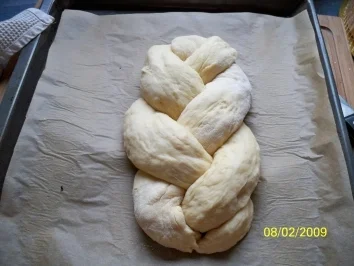 nicht nur zu Ostern - Hefezopf- - Rezept - Bild Nr. 3