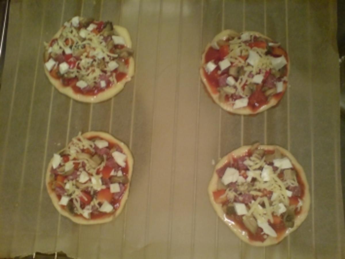 Mini-Pizza - Rezept - Bild Nr. 4