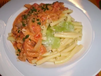 Rezept: Nudeln mit Zwiebel - Walnuss - Soße Nudeln mit Zwiebel - Walnuss - Soße - Rezept