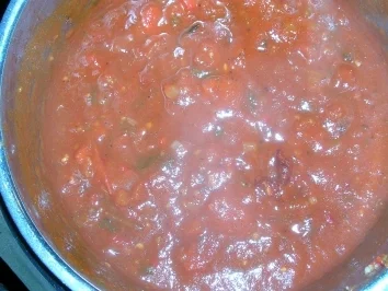 Rezept: Kalamaris (Tuben) gefüllt mit abgewandelter Salsa Etrusca, Gemüsereis und Tomatensugo Bild Nr. 3 Kalamaris (Tuben) gefüllt mit abgewandelter Salsa Etrusca, Gemüsereis und Tomatensugo - Rezept - Bild Nr. 3