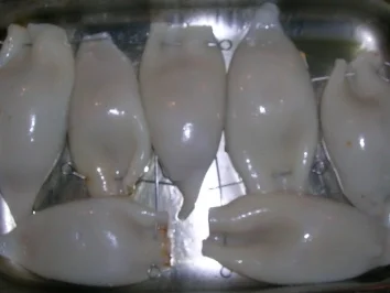 Rezept: Kalamaris (Tuben) gefüllt mit abgewandelter Salsa Etrusca, Gemüsereis und Tomatensugo Bild Nr. 5 Kalamaris (Tuben) gefüllt mit abgewandelter Salsa Etrusca, Gemüsereis und Tomatensugo - Rezept - Bild Nr. 5