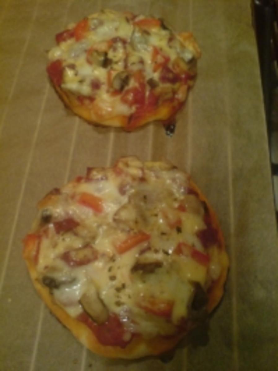 Pizza "Flensburg" - Rezept - Bild Nr. 3