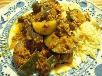 Rezept: Auberginen-Hackpfanne Bild Nr. 10 Auberginen-Hackpfanne - Rezept - Bild Nr. 10