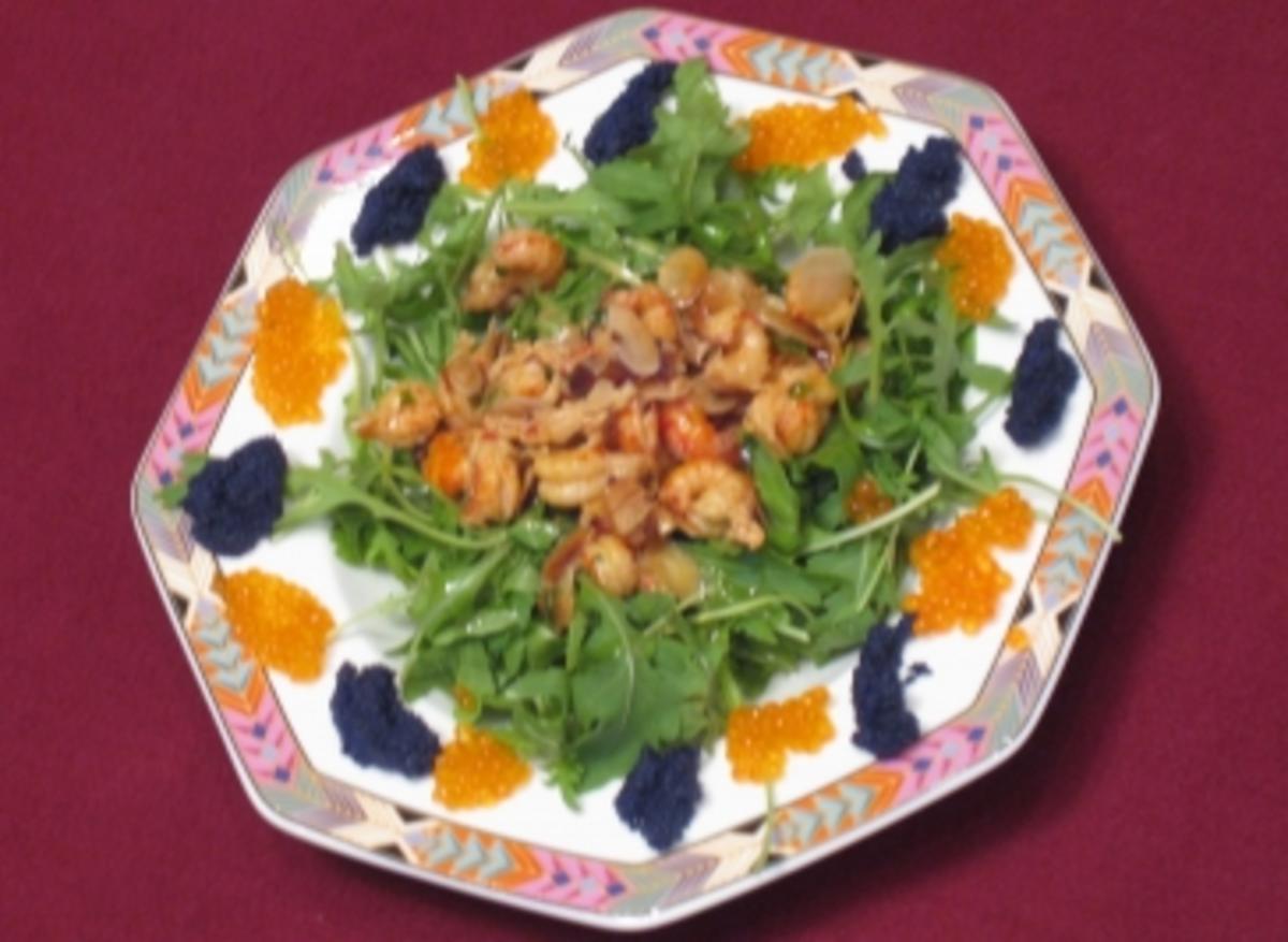 Krebsfleisch mit Mandeln an Salat - Rezept