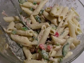 Rezept: Nudelsalat mit Thunfisch Nudelsalat mit Thunfisch - Rezept