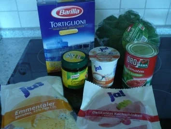 "Dänischer Nudelauflauf" - Rezept