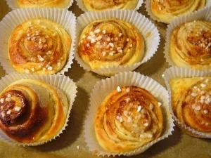 Kanelbullar --- schwedische Hefeschneckchen klassisch - Rezept - Bild Nr. 4
