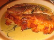 Fleisch: Schulterscheibe an grüner Bier-Knoblauchsosse - Rezept