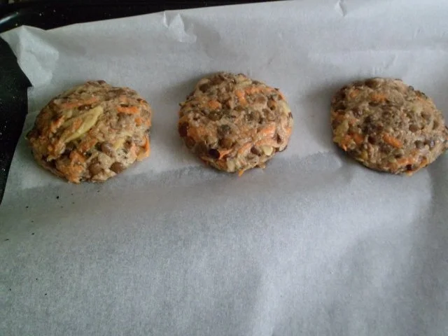 Rezept: Linsenfrikadellen in Joghurt und Minze Bild Nr. 6 Linsenfrikadellen in Joghurt und Minze - Rezept - Bild Nr. 6