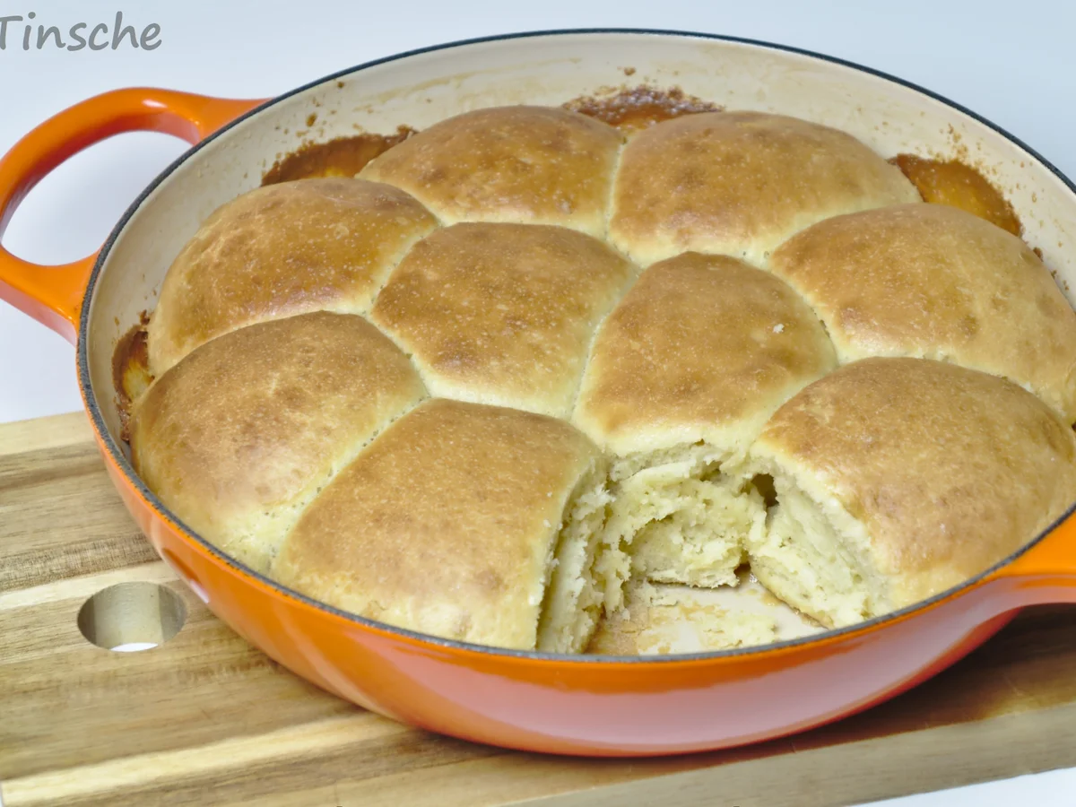 Dampfnudeln/Dampfnudla ;o) mit Karamellsoße/Vanillesoße... - Rezept - Bild Nr. 13668
