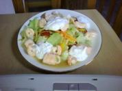 Salat mit Lachs und Garnelen - Rezept