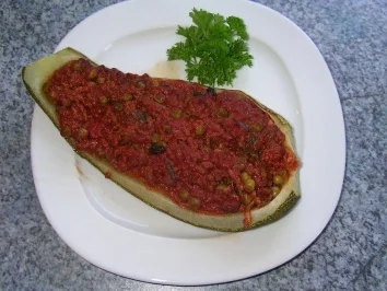 Gefüllte Zucchini ! - Rezept