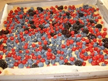 Bunter Streuselkuchen - Rezept