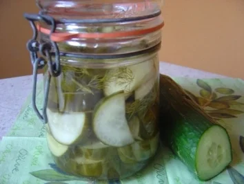 Rezept: Eingelegte Dillgurken... schnell und einfach Eingelegte Dillgurken... schnell und einfach - Rezept