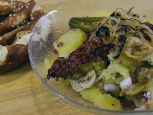 Rezept: Kartoffelsalat auf Bayerisch Kartoffelsalat auf Bayerisch - Rezept