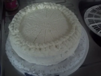 Rezept: Torten: Kokos-Aprikosencreme-Torte Bild Nr. 5 Torten: Kokos-Aprikosencreme-Torte - Rezept - Bild Nr. 5