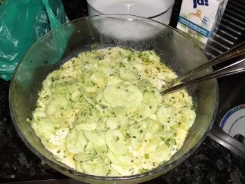 Gurkensalat a la Mama - Rezept - Bild Nr. 2