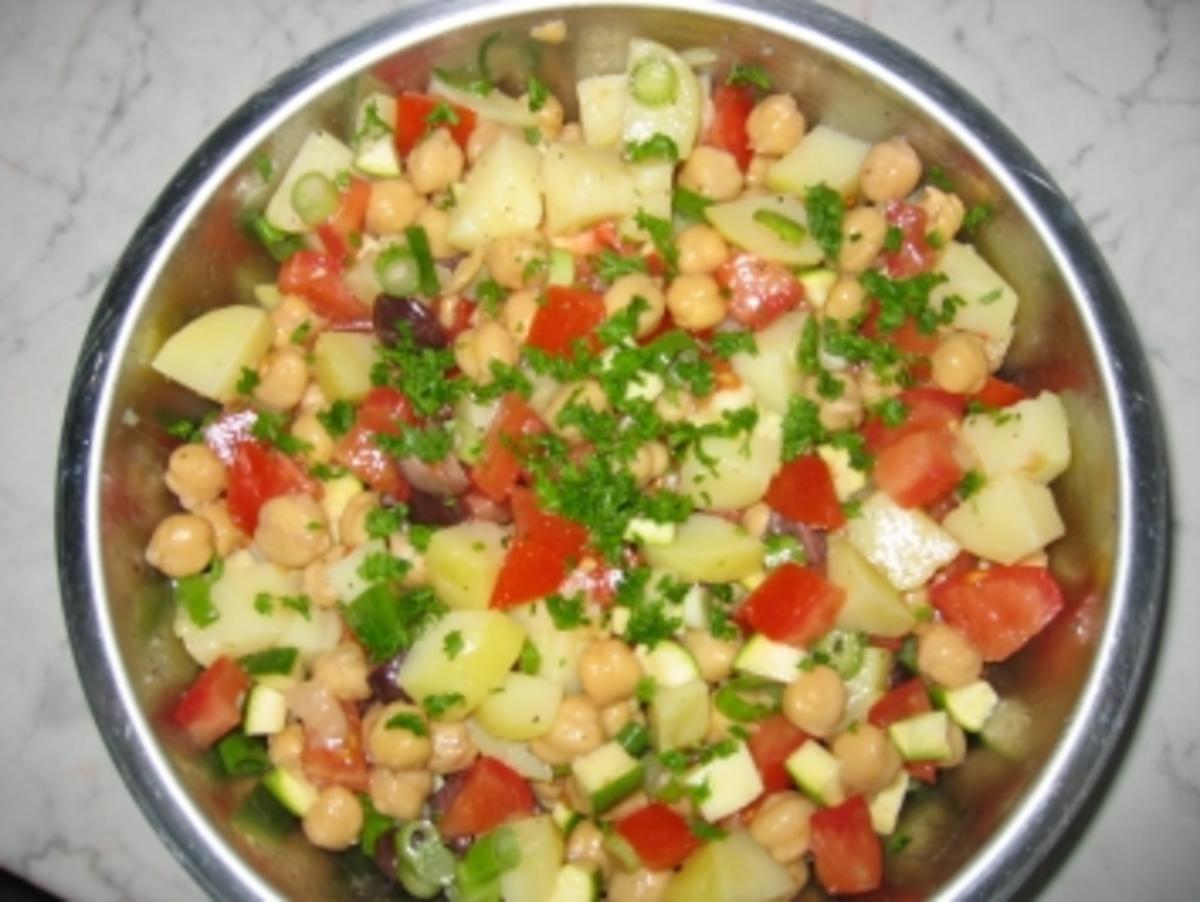 Kartoffel-Kichererbsen-Salat - Rezept