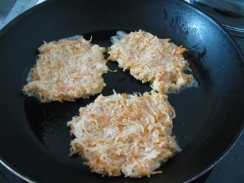 Kartoffel - Karotten - Puffer - Rezept - Bild Nr. 2