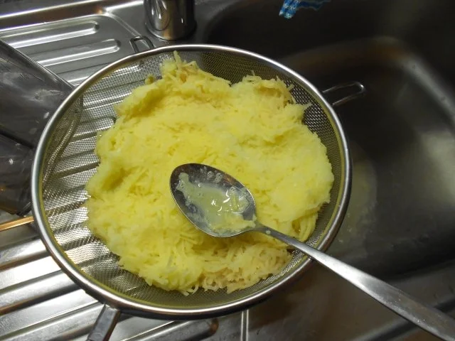 Reibekuchen - Rievkoche - Rezept - Bild Nr. 5