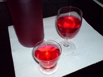 Rezept: Johannisbeerlikör Bild Nr. 3 Johannisbeerlikör - Rezept - Bild Nr. 3