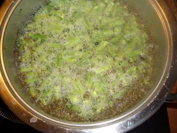 Rezept: Bohnenpfanne nach griechischer Art Bild Nr. 4 Bohnenpfanne nach griechischer Art - Rezept - Bild Nr. 4