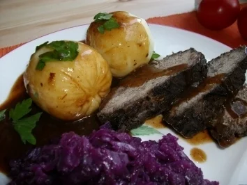 Rezept: Sauerbraten mit Rotkohl und Klößen Bild Nr. 3 Sauerbraten mit Rotkohl und Klößen - Rezept - Bild Nr. 3