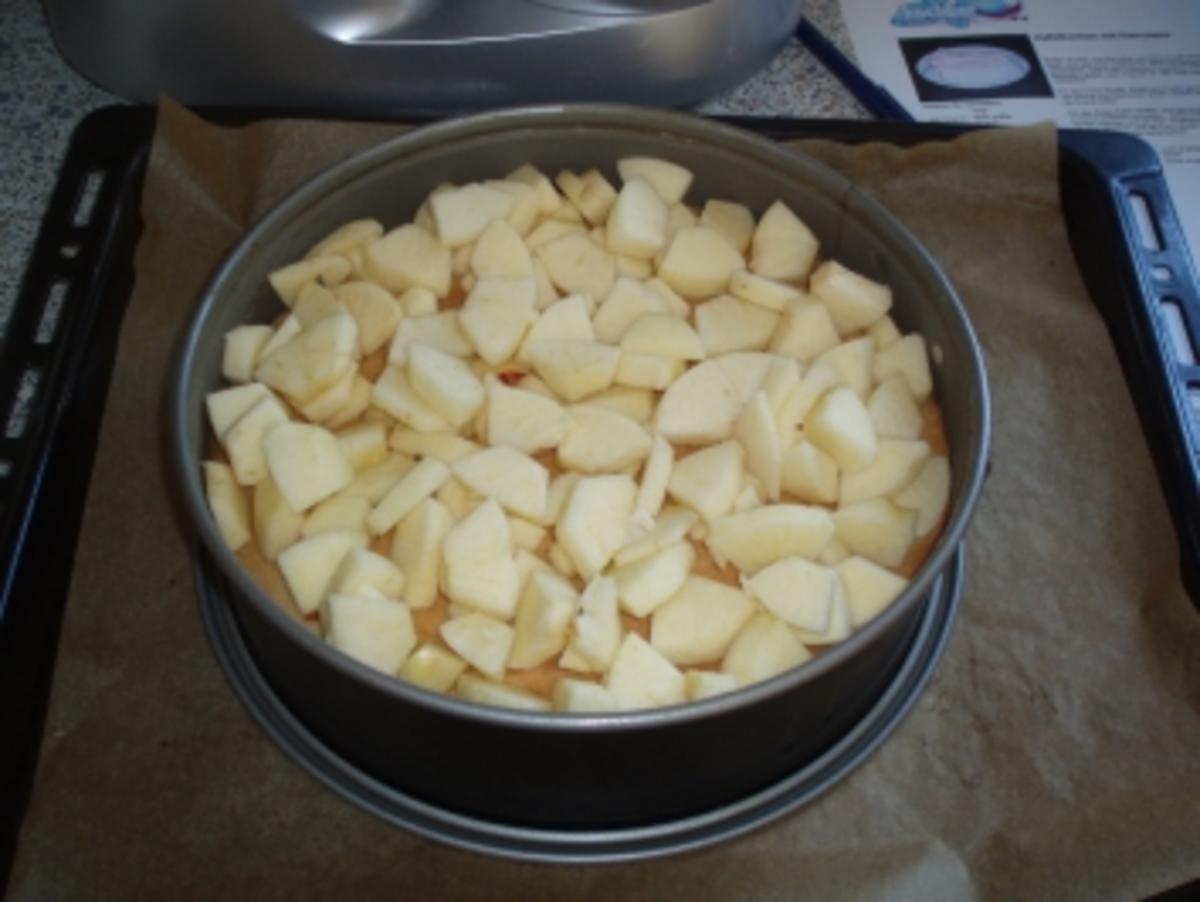 Apfelkuchen mit Vanille-Eiercreme - Rezept - Bild Nr. 3