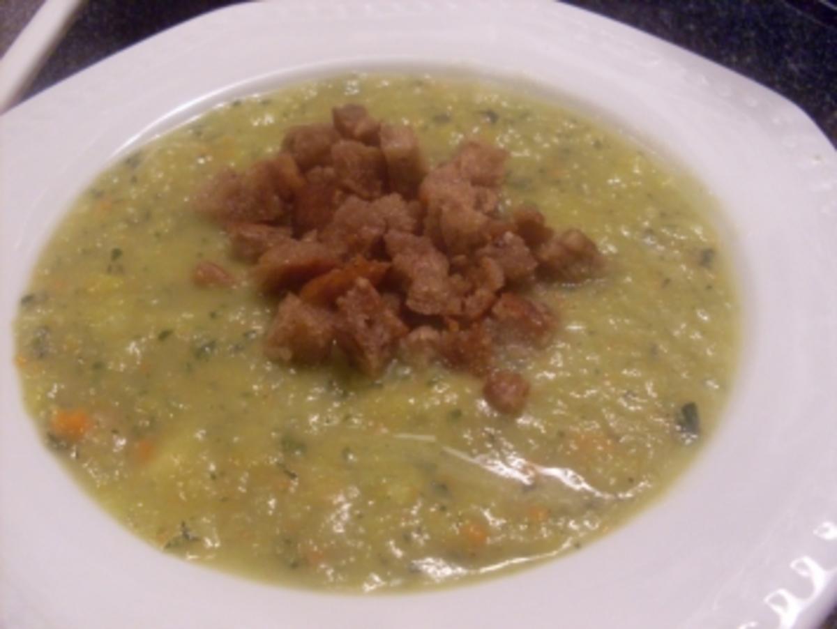 Bilder für Zucchinicremesuppe mit Zucchini und Gemüsesuppe oder Rezept