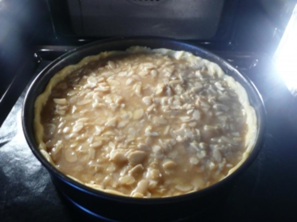 Bienenstich Apfelkuchen - einfach - von Anna-Anita Bienenstich Apfelkuchen - einfach - von Anna-Anita