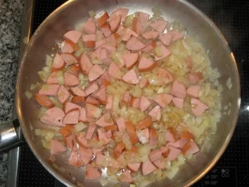 Rezept: Bayrische Kartoffelsuppe Bayrische Kartoffelsuppe - Rezept