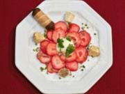 Erdbeer-Carpaccio mit Eis an Mandelcreme (Ingrid Steeger) - Rezept