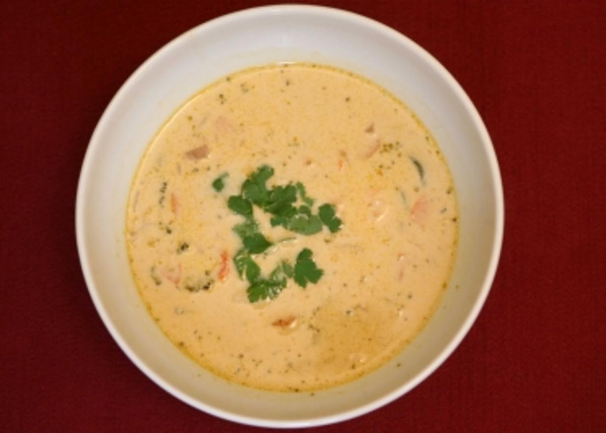 Kokos-Curry mit Garnelen und Gemüse (Anja Backhaus) - Rezept