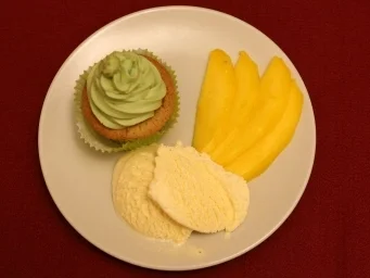 Japanisches Spezialtörtchen mit Früchten (Anja Backhaus) - Rezept