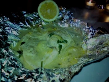 gegrillter Victoriaseebarsch mit Senfsauce in Alufolie - Rezept