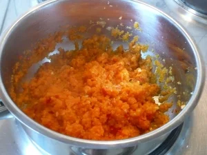 Rezept: Nonnas Tomatensugo Bild Nr. 3 Nonnas Tomatensugo - Rezept - Bild Nr. 3