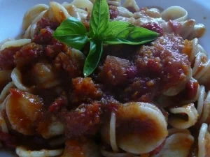 Rezept: Nonnas Tomatensugo Nonnas Tomatensugo - Rezept